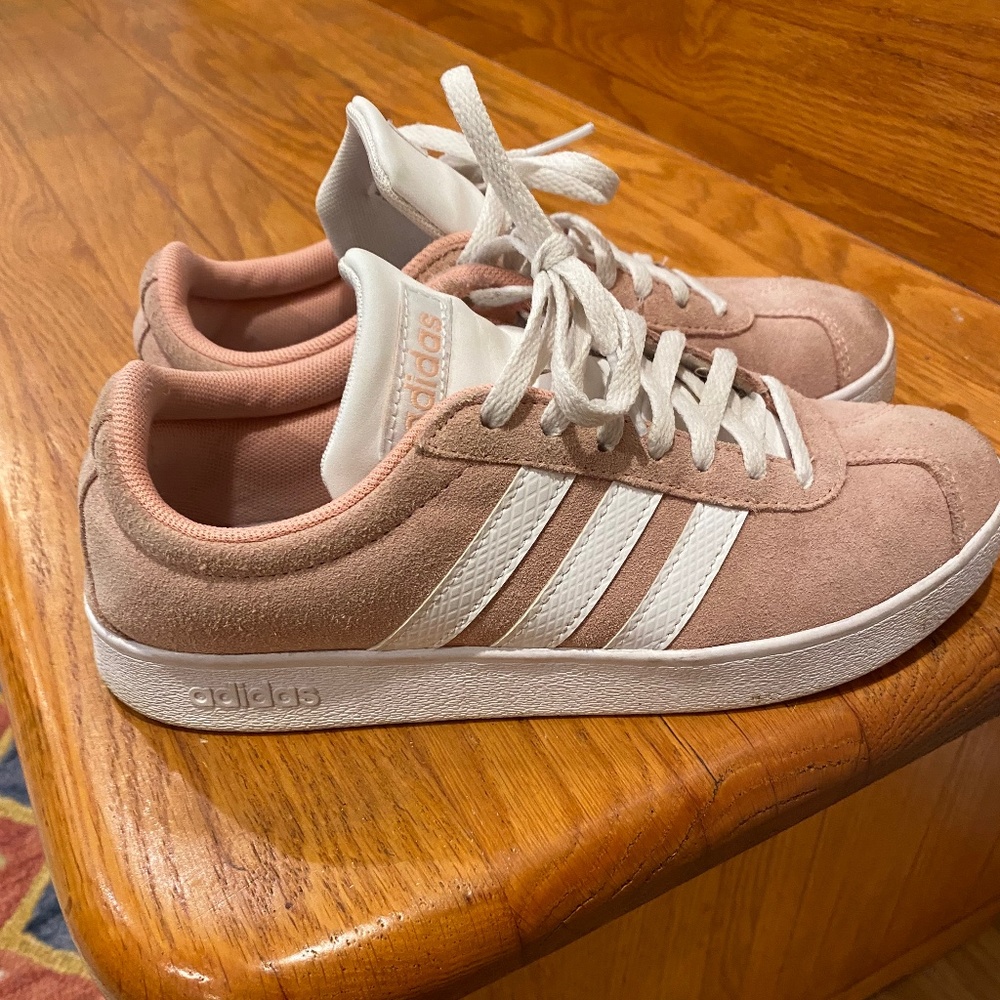 Adidas pink suede sneakers women’s 6.5